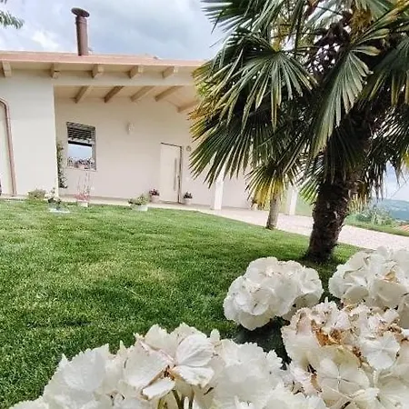 Aurora Bed & Breakfast 4*