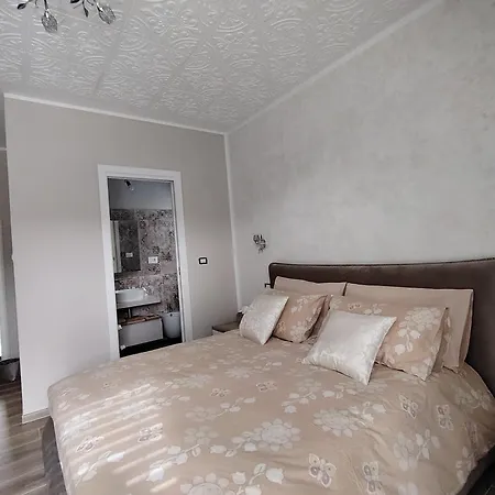 Bed & Breakfast Aurora 4*