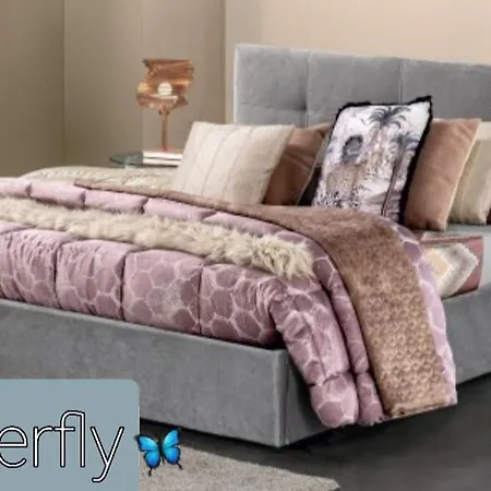 Aurora فندق مبيت وإفطار غوبيو