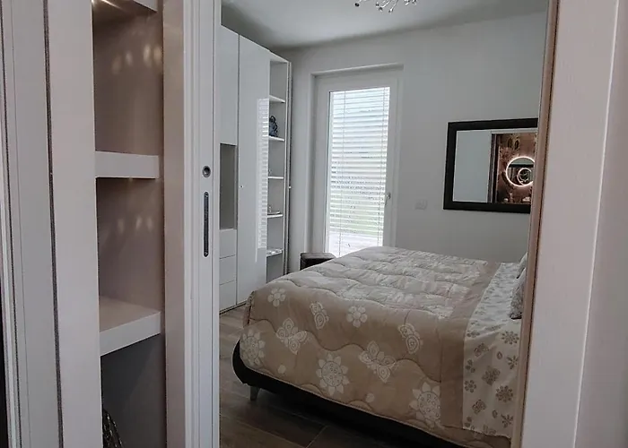 Bed & Breakfast Aurora 4*